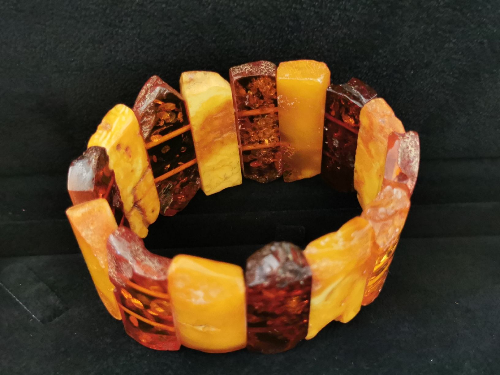Armbänder & -reifen: Armband aus Bernstein – Gebraucht aus Schlieren von vlalif 6