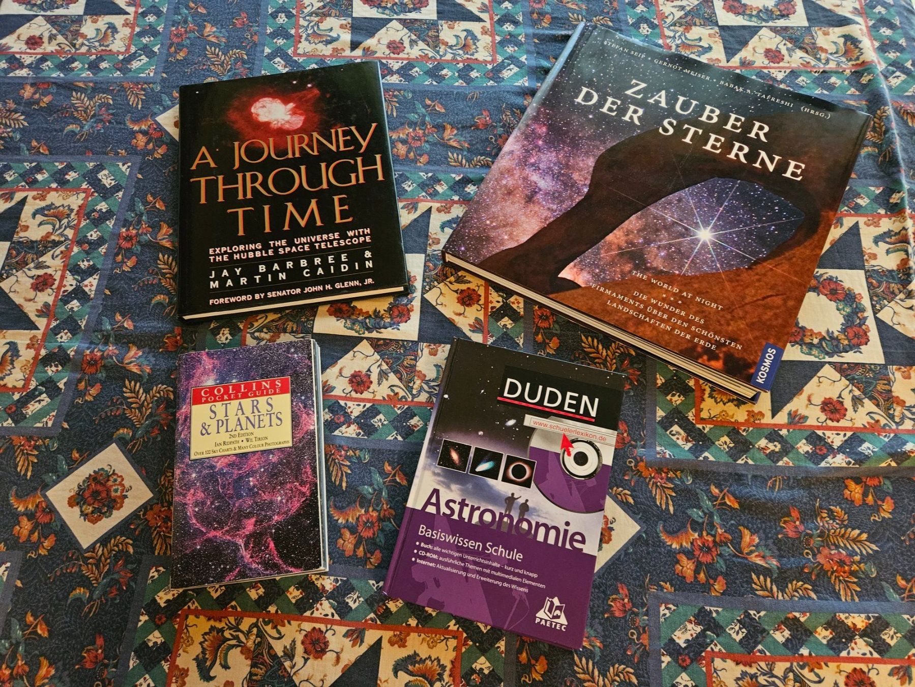 Libri: 4 Astronomie-Bücher – Usato da Schachen b. Herisau venduto da lilienstrauch