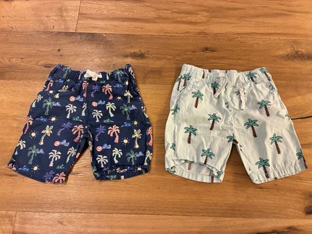 2 H&M Shorts / Palmenmuster / Grösse 122 / top Zustand