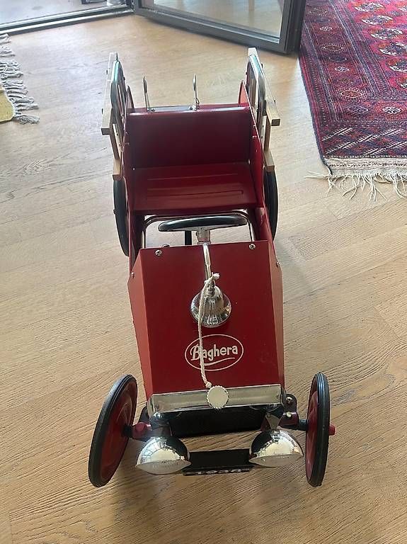 Veicoli per bambini: Feuerwehr Tretauto Metall – Usato da Basel venduto da Hola611 1
