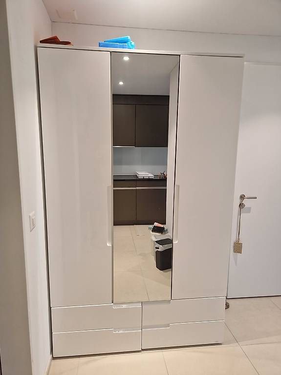 Armoires: Schrank – D'occasion à Zürich par MiguelMB