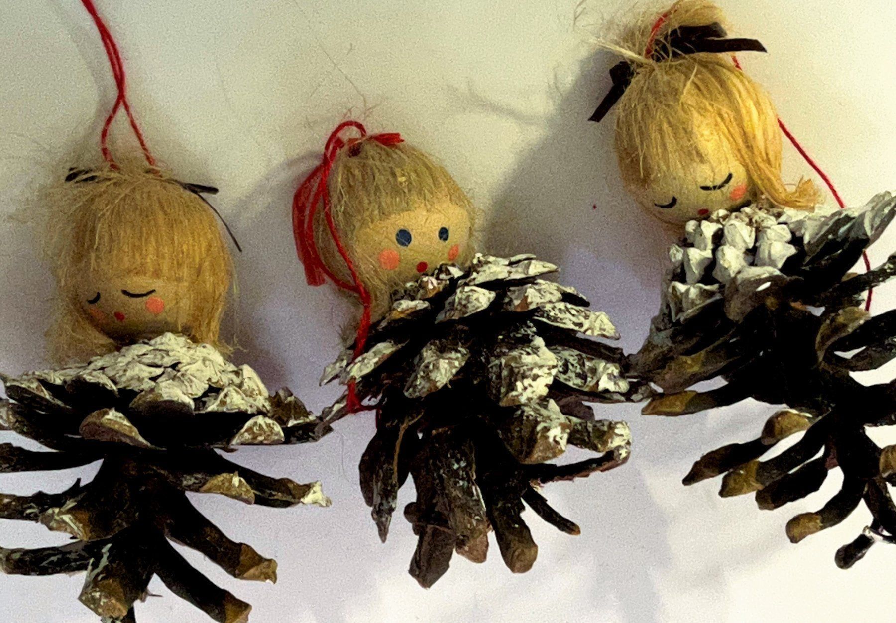 Alle Dekorationen: Christbaumanhänger Tannzapfenengel Set – Neu (gemäss Beschreibung) aus Lutzenberg von Pinschi01 1