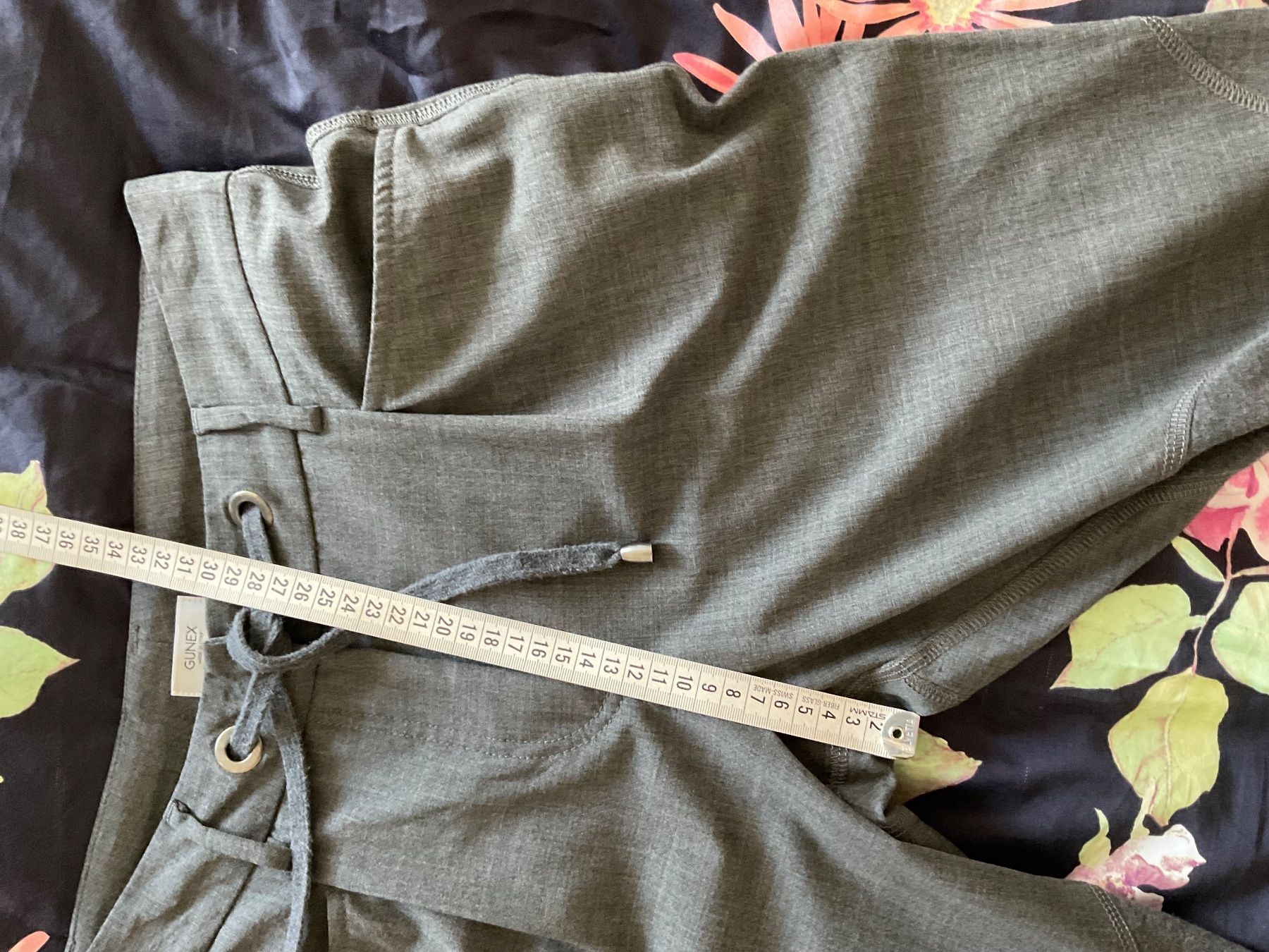Pantalons: GUNEX by Brunello Cucinelli Wolle Hose Gr 34, it 40 grau – D'occasion à Urdorf par alda02 5