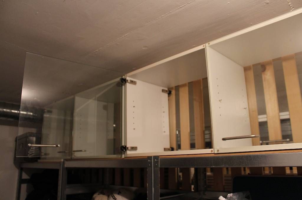Armadi: Toller freihängender Hängeschrank! – Usato da Brunnen venduto da pg8870