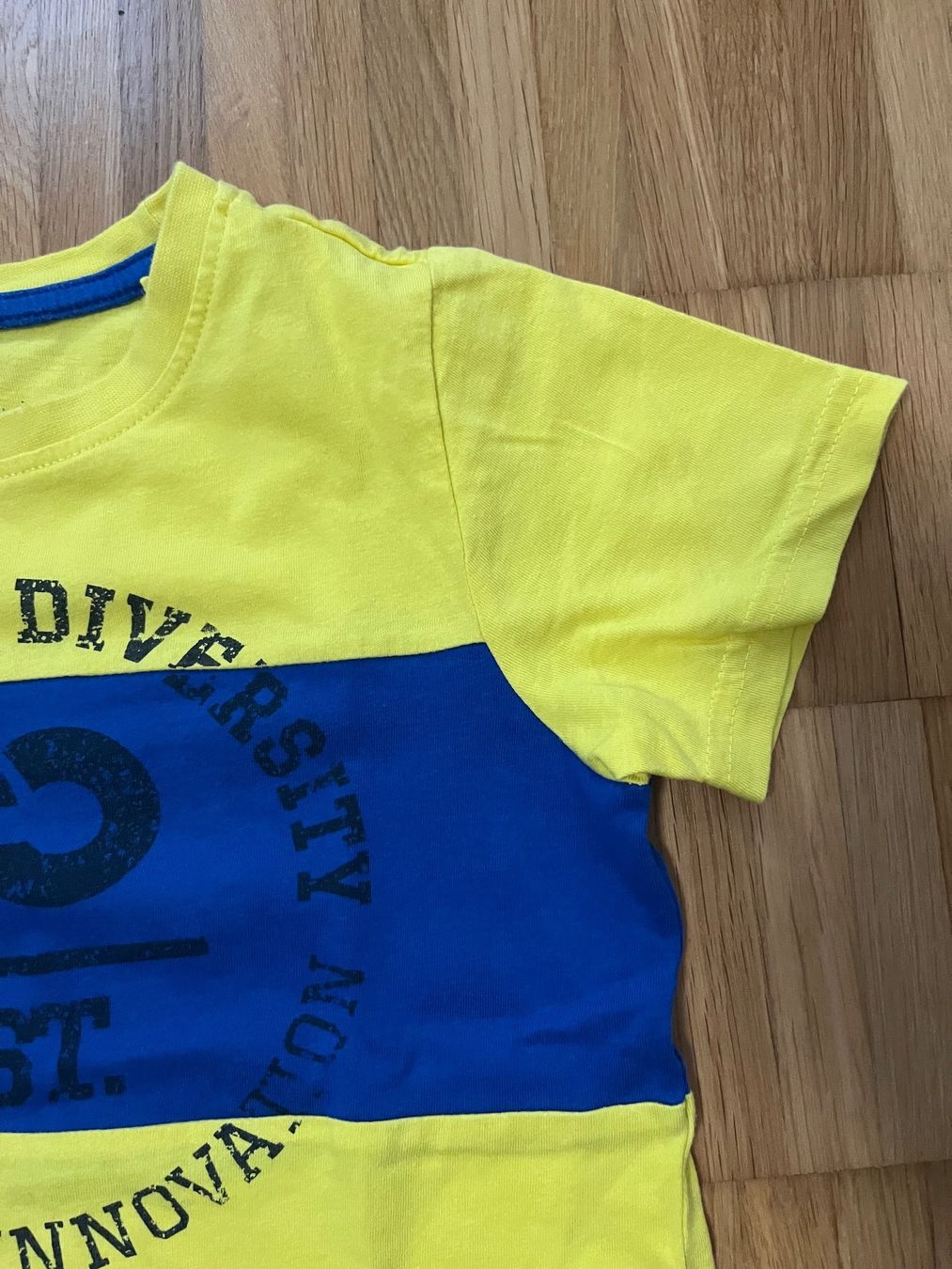 Camicie, T-shirt & Polo: T-Shirt KInder Gr. 110/116 – Usato da Jona venduto da Good_luck1_ 3