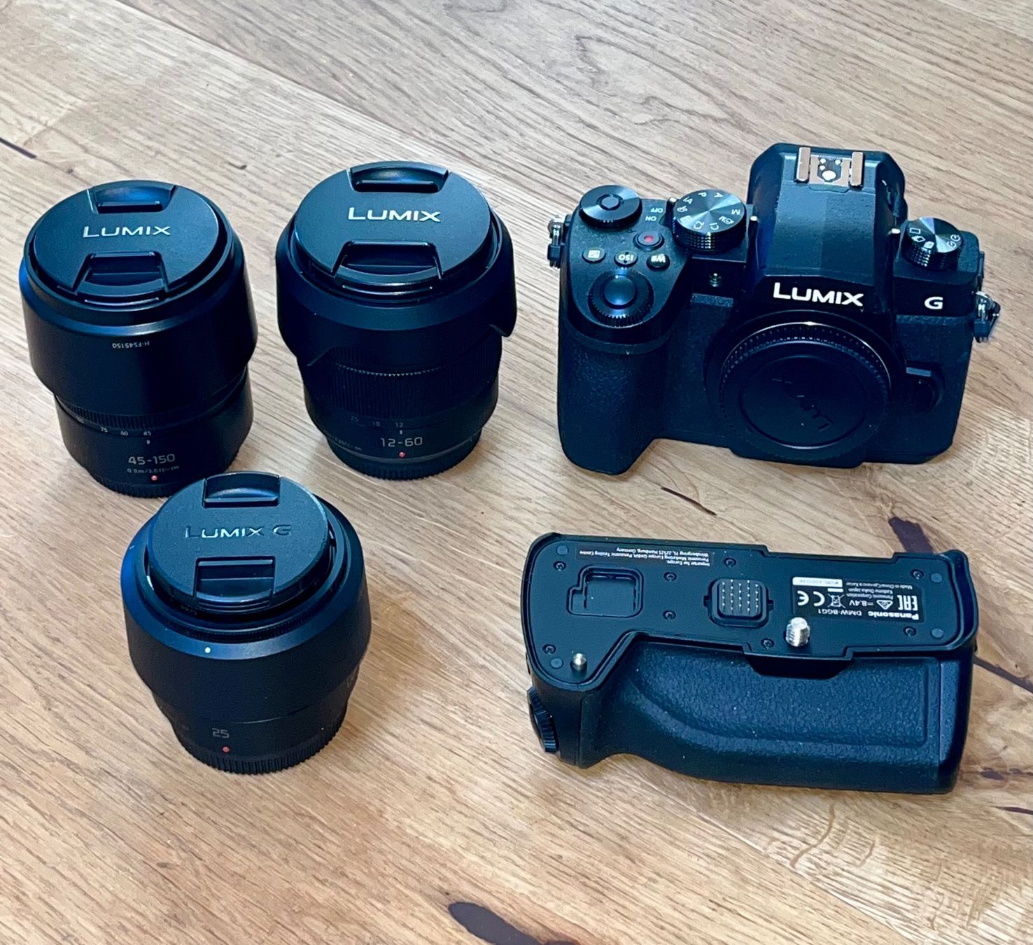 Panasonic Fotocamera: Panasonic DMW-BGG1 Battery Grip – Usato da Escholzmatt venduto da Grafix 4