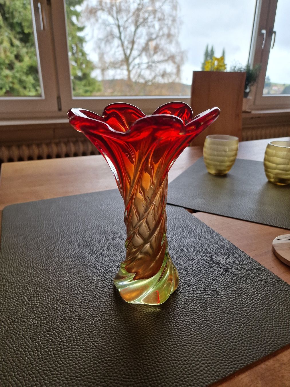 Vasi & Recipienti: Glasvase alt – Usato da Eglisau venduto da mmkristall