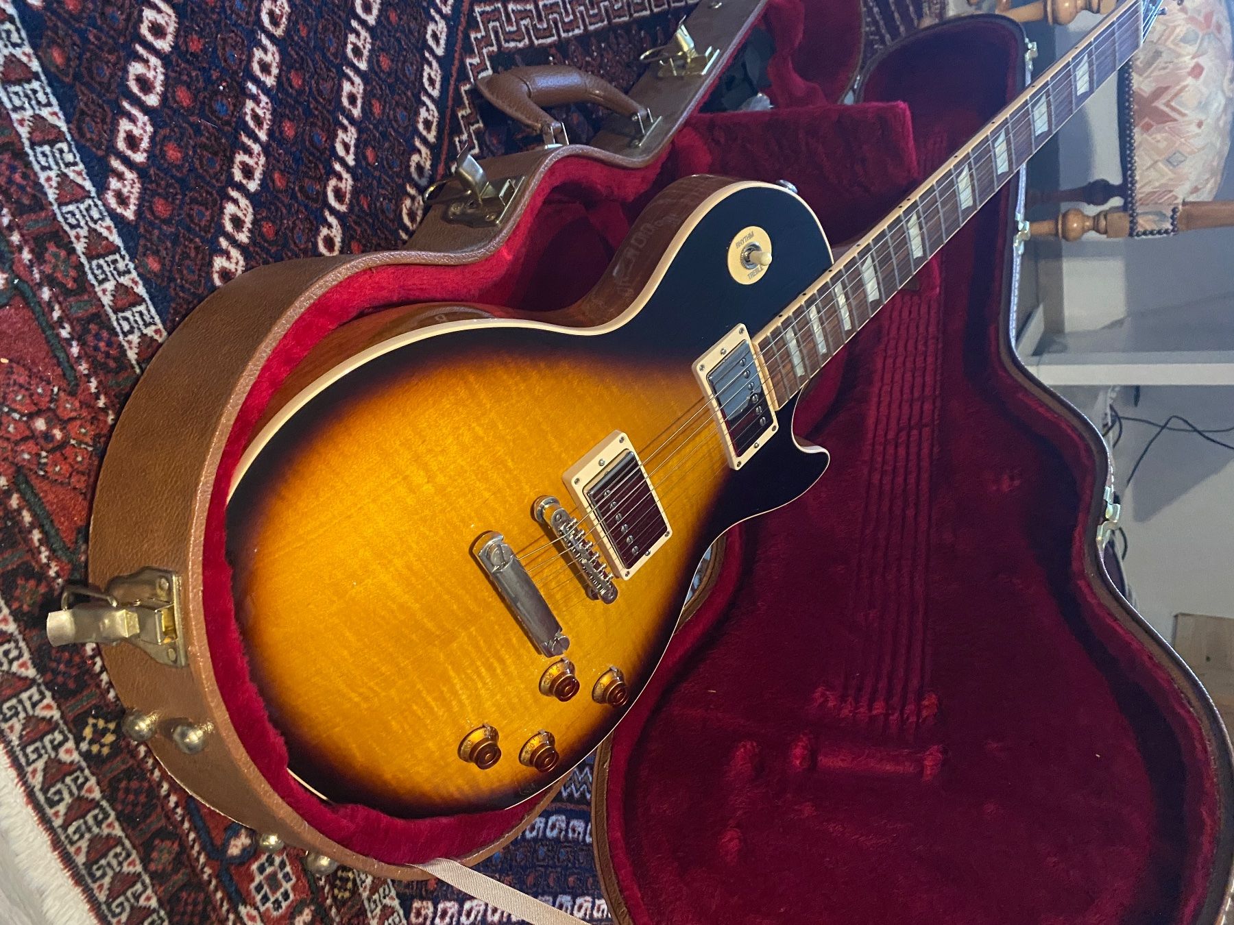 Gibson Musikinstrumente: Gibson Les Paul traditional – Gebraucht aus Les Charbonnières von bap_s68x 2