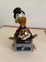Disney Dagobert Duck Figur mit Schatztruhe guter Zustand