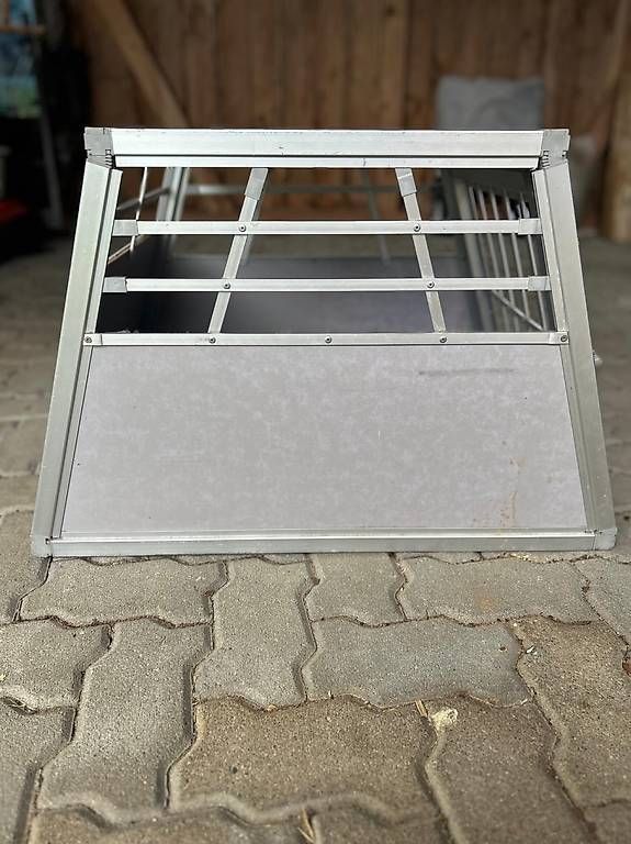 Autos: Hunde BOX – D'occasion à Trimstein par Kira054 1