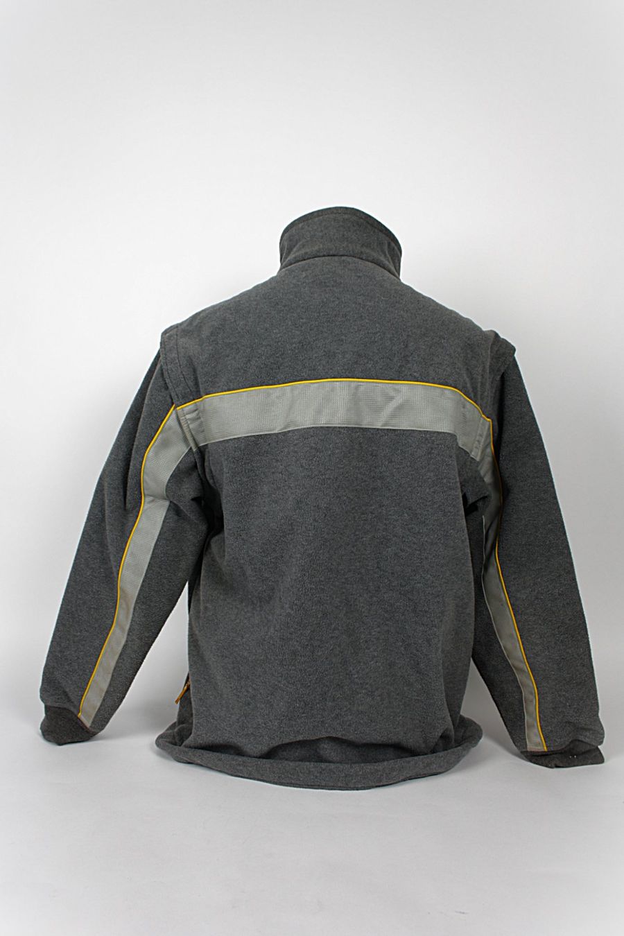 Giacche: Fleecejacke grau – Usato da Zollikofen venduto da Restwert_Zollikofen 1