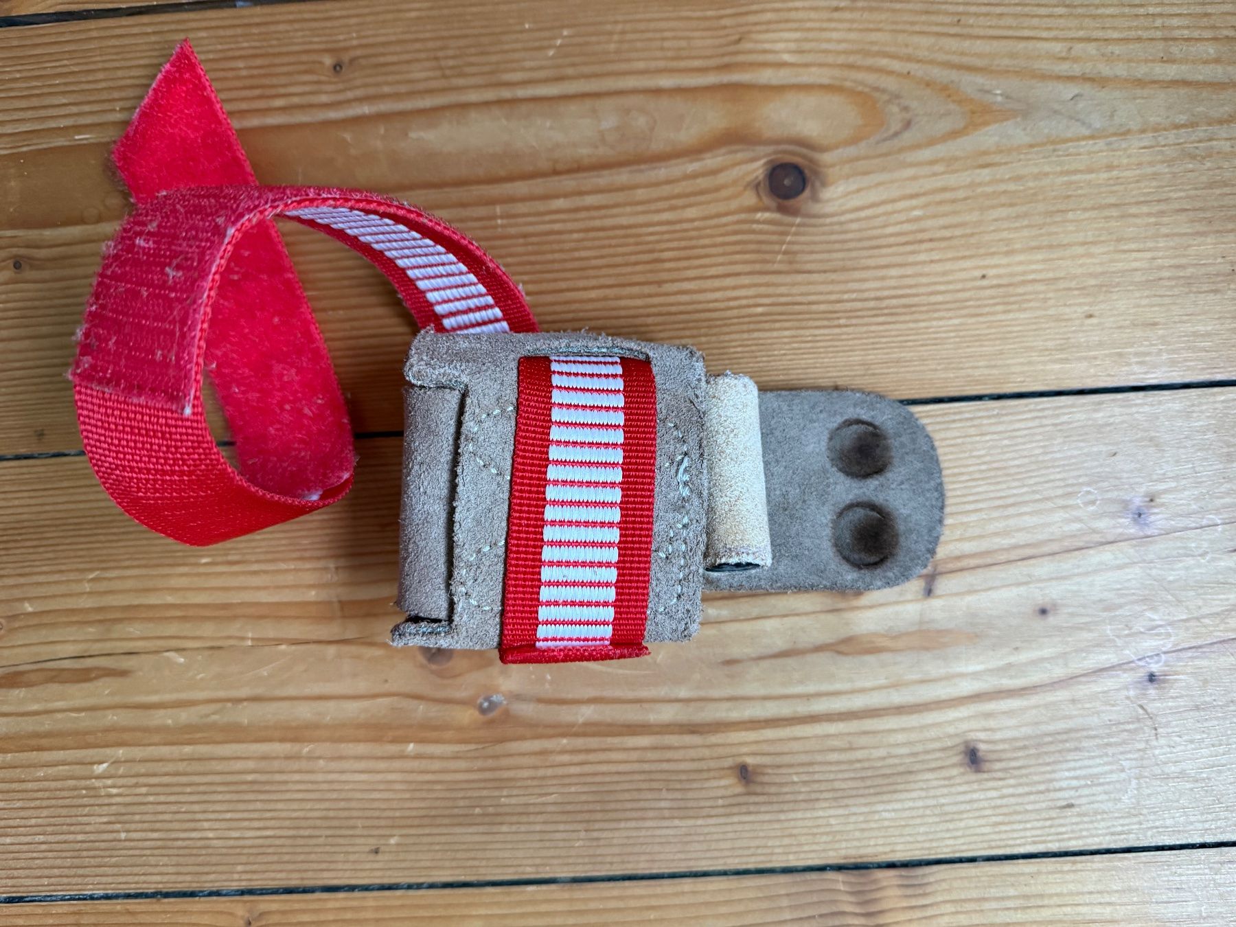 Guanti: Reck und Ringhandschuhe – Usato da Buchs AG venduto da Steff990 1