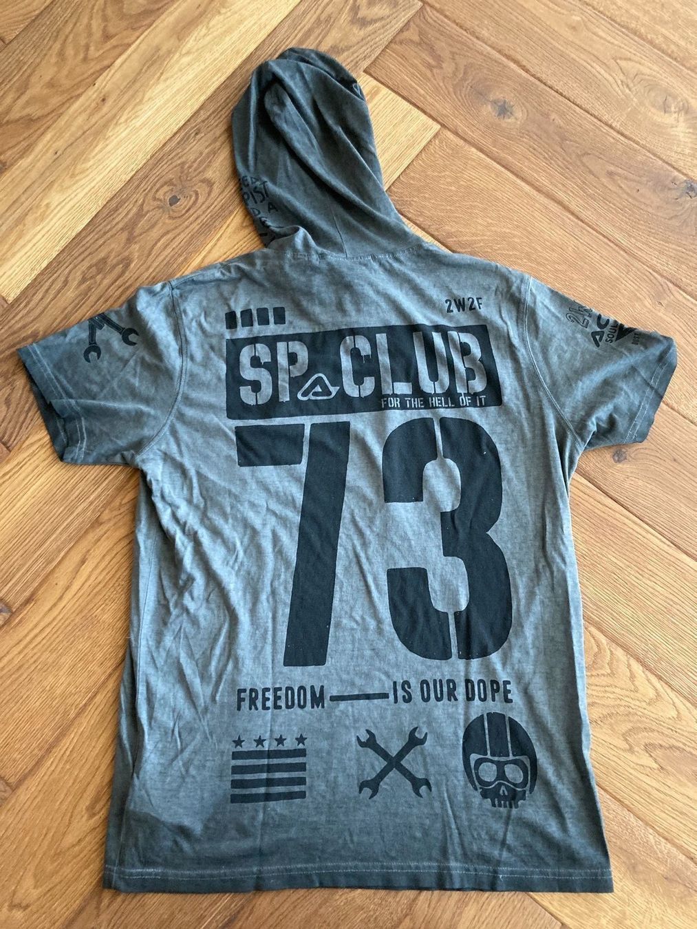 T-shirt: T-Shirt – Nuovo (secondo la descrizione) da Rorschach venduto da Loonimuh