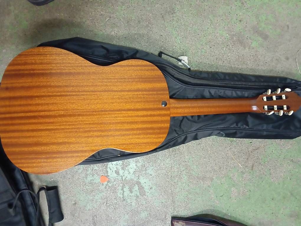 Musikinstrumente: Hopf Meistergitarre – Gebraucht aus Basel von Petergunn 1