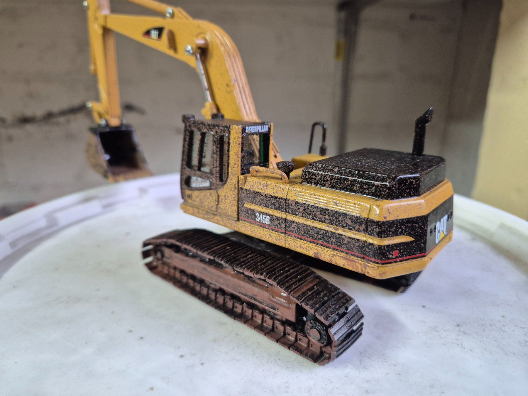 Caterpillar Kit di modellismo & Modellini statici: CATERPILLAR 345 B – Usato da Moutier venduto da cat365 1