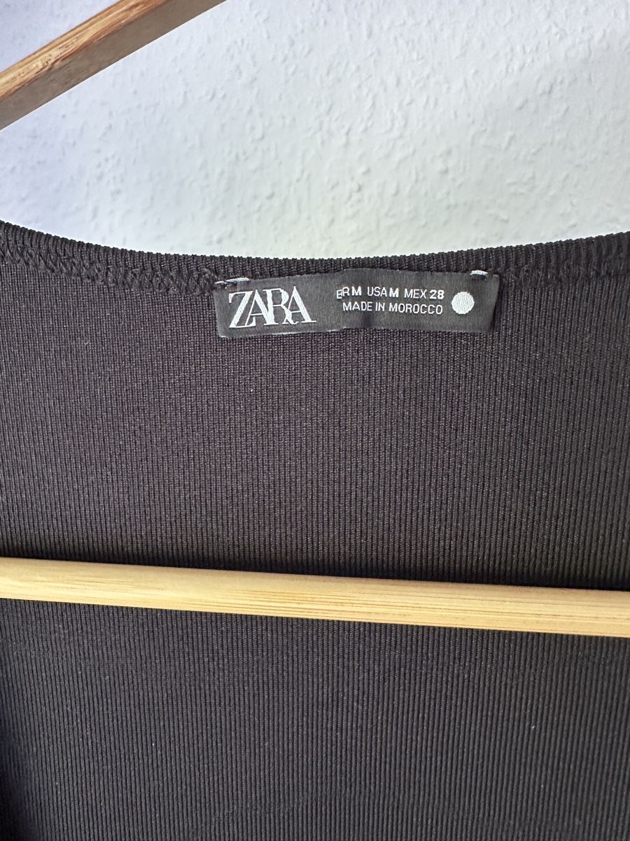 Zara Top: Top Zara noire – Nuovo (secondo la descrizione) da Genève venduto da Kamill79 1