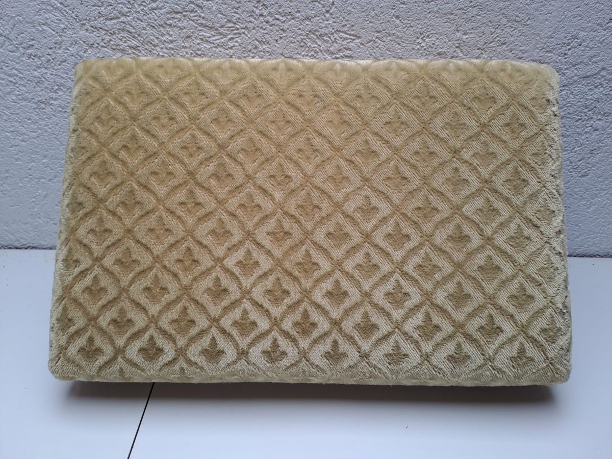 Sgabelli: Goldener Polsterhocker Vintage Look – Nuovo (secondo la descrizione) da Bottenwil venduto da Guguseli014