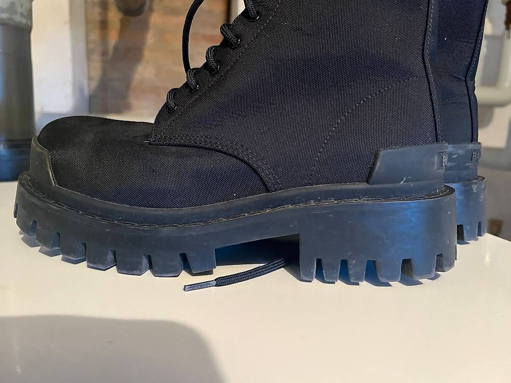 Scarpe da uomo: ANFIBI BALENCIAGA  – Usato da Gentilino venduto da pet_p7fg 4