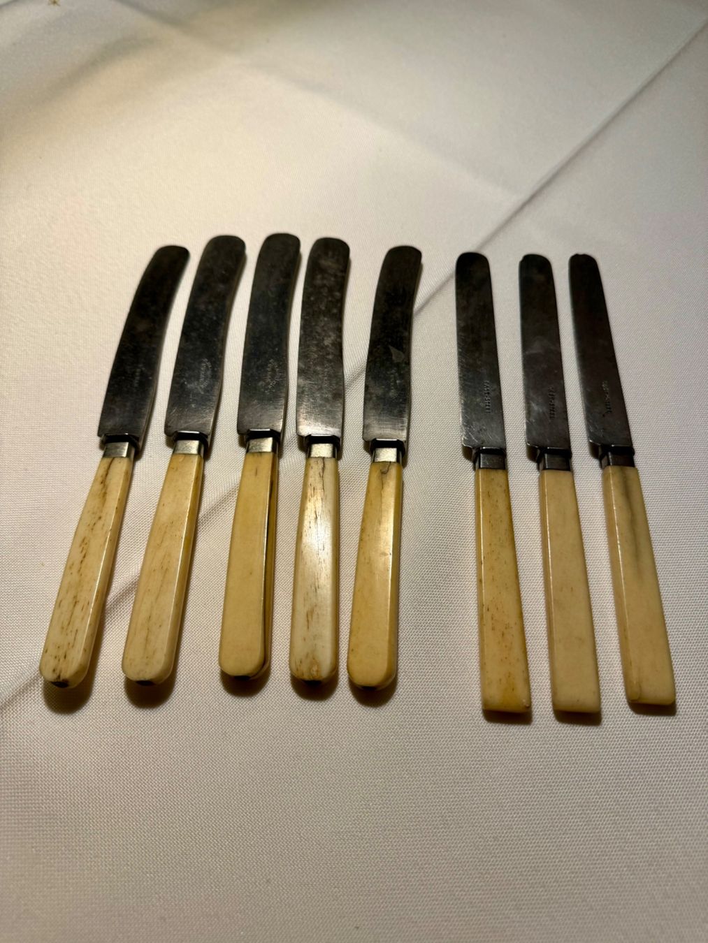 Set di posate: Ensemble de couverts de table – Usato da Cressier FR venduto da arnoos 2