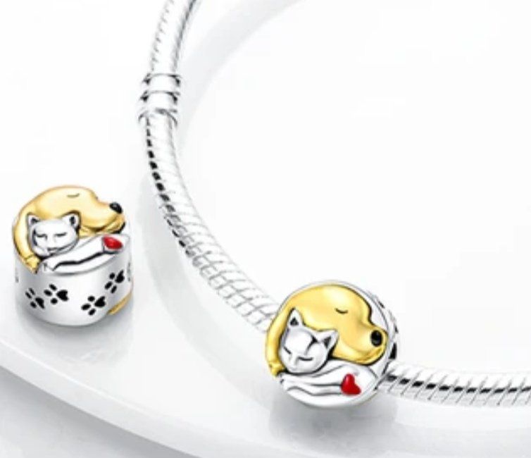 Salem Katze Emaille Charm - Vergoldeter Schmuck Anhänger