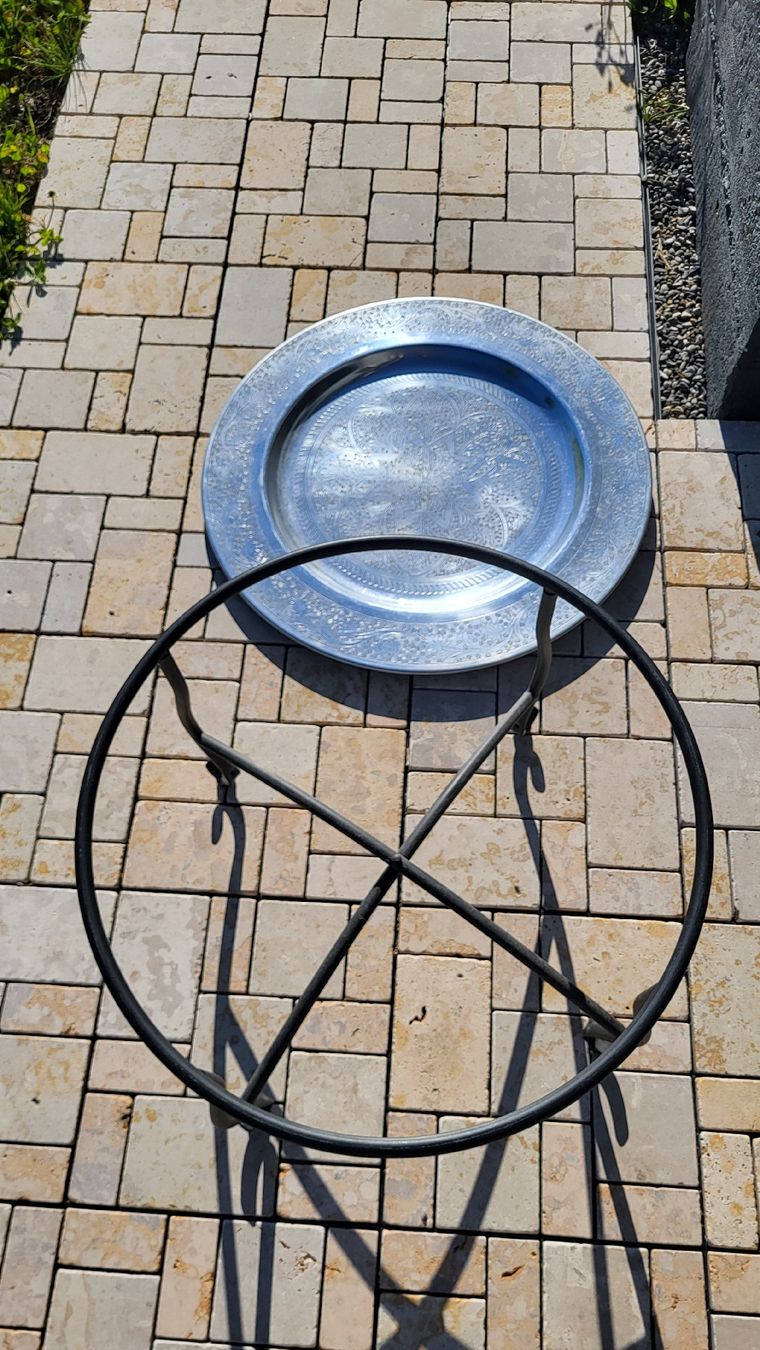 Tavoli: Gartentisch Metalltisch Silbertisch Beistelltisch – Usato da Lüterkofen venduto da elpasquale 3