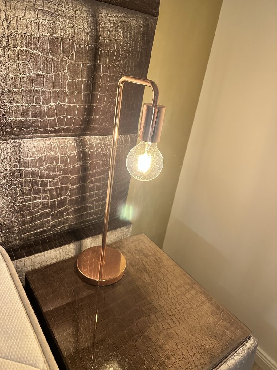 Comodini: 2 stk.Design Nachttischlampe – Usato da Sevelen venduto da Stopglobal.