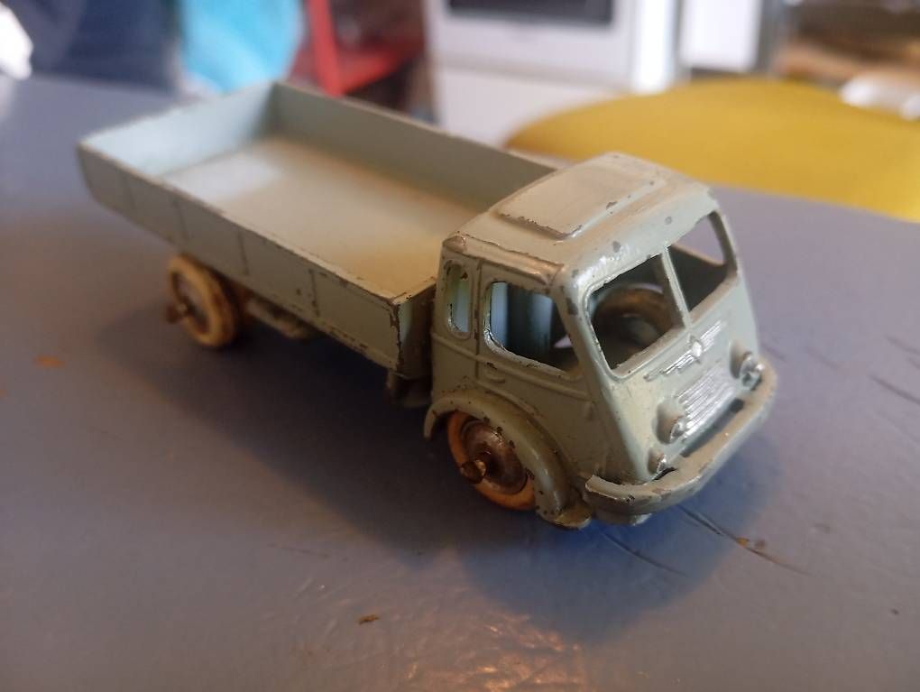 Renault Modellini d'auto: Le Camion Renault 7 t – Usato da Basel venduto da Petergunn