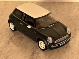 MINI Cooper Modell 1/18