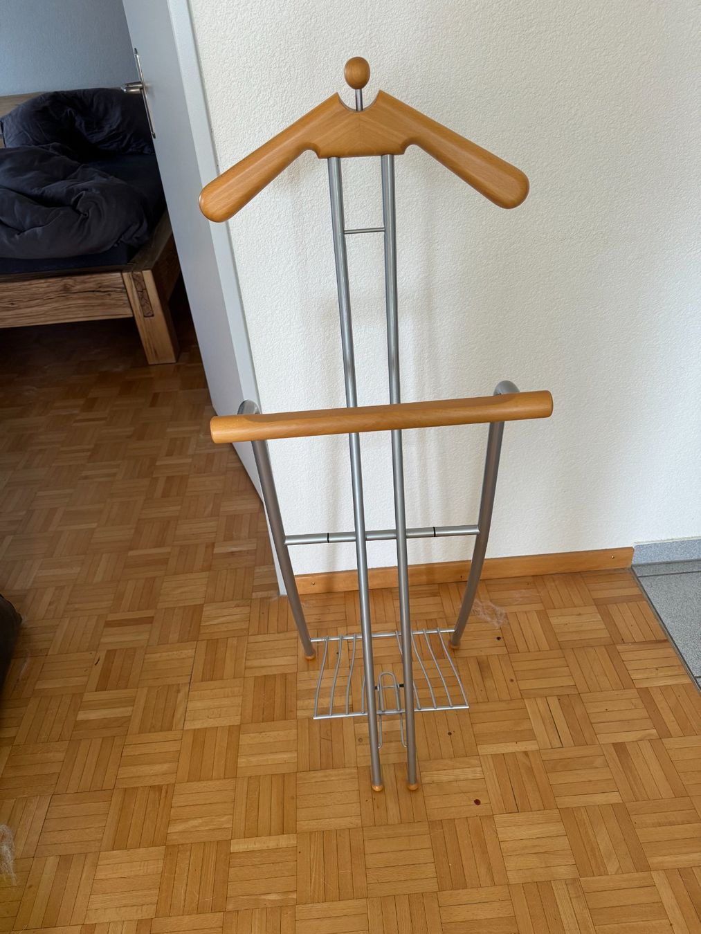 Wäscheständer: Garderobenständer Metall Holz gebraucht – Gebraucht aus Gais von mmu_bl6k