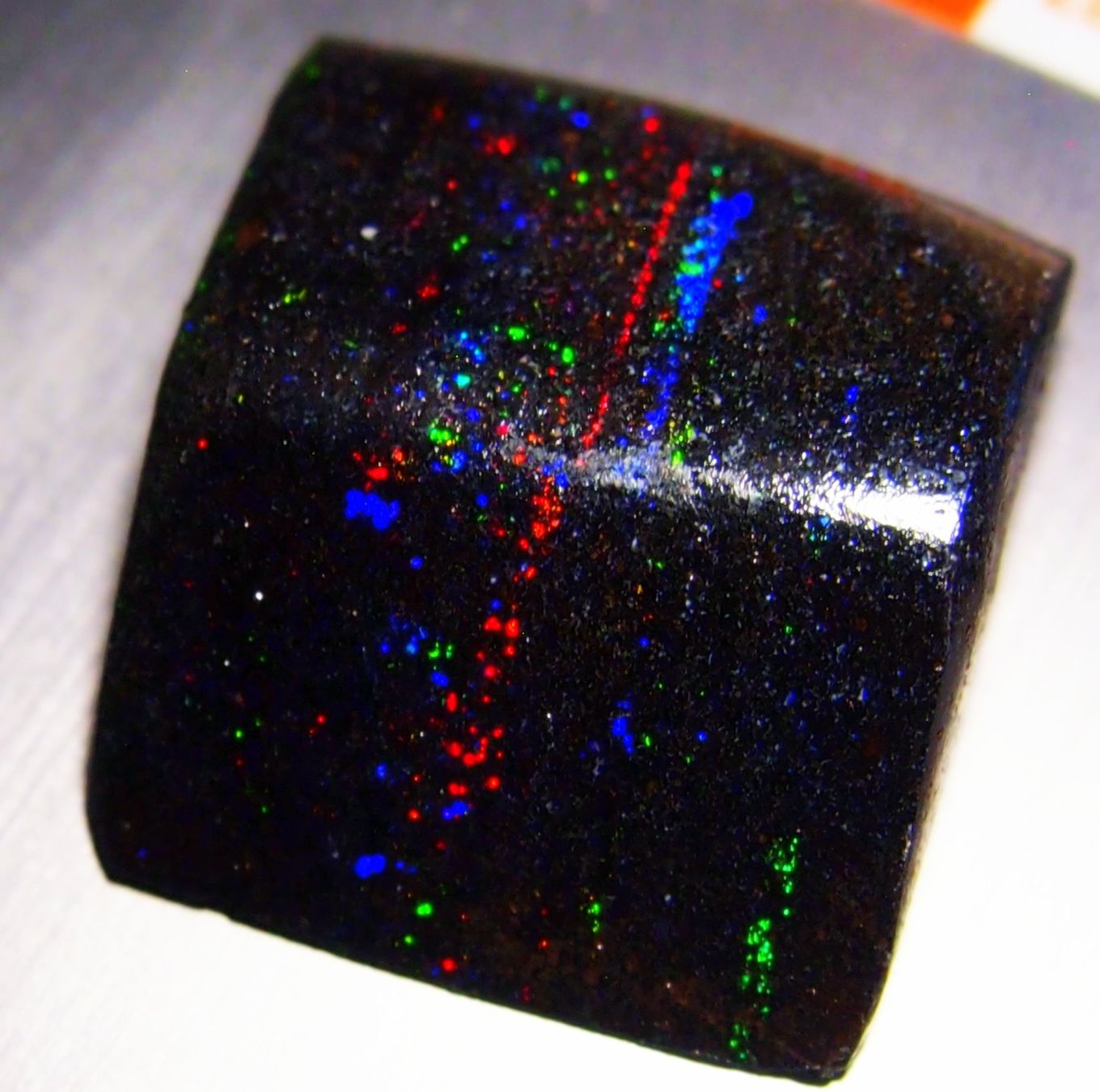 Pierres précieuses: 63 CTS polierter ANDAMOOKA OPAL  selten , einzigartig – Neuf avec emballage d'origine à Reinach BL par Hesekiel39 2