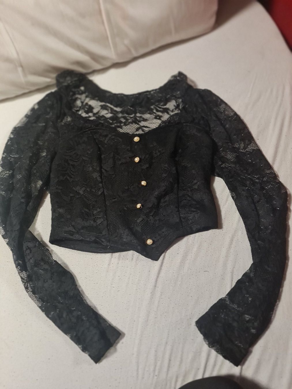 Lots de vêtements: Dunkle kleidung , ein paar goth ,grösse M – D'occasion à Fällanden par VelvetRaven94 1