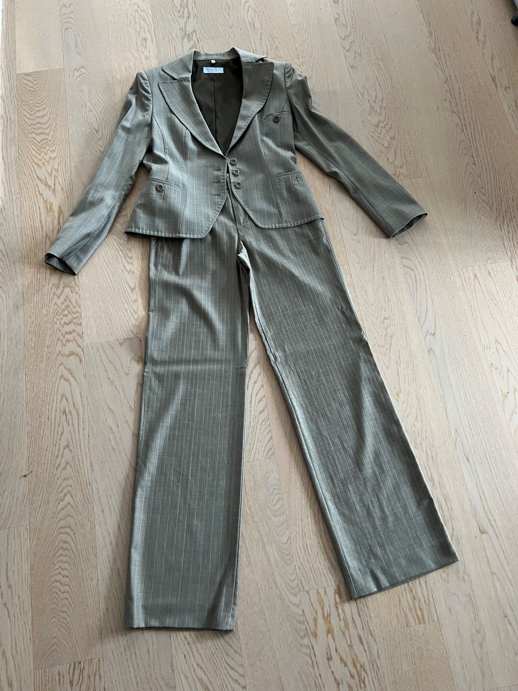Strenesse Completi & Tailleur: Strenesse Damen Hosenanzug – Usato da Rafz venduto da mar_w5xy