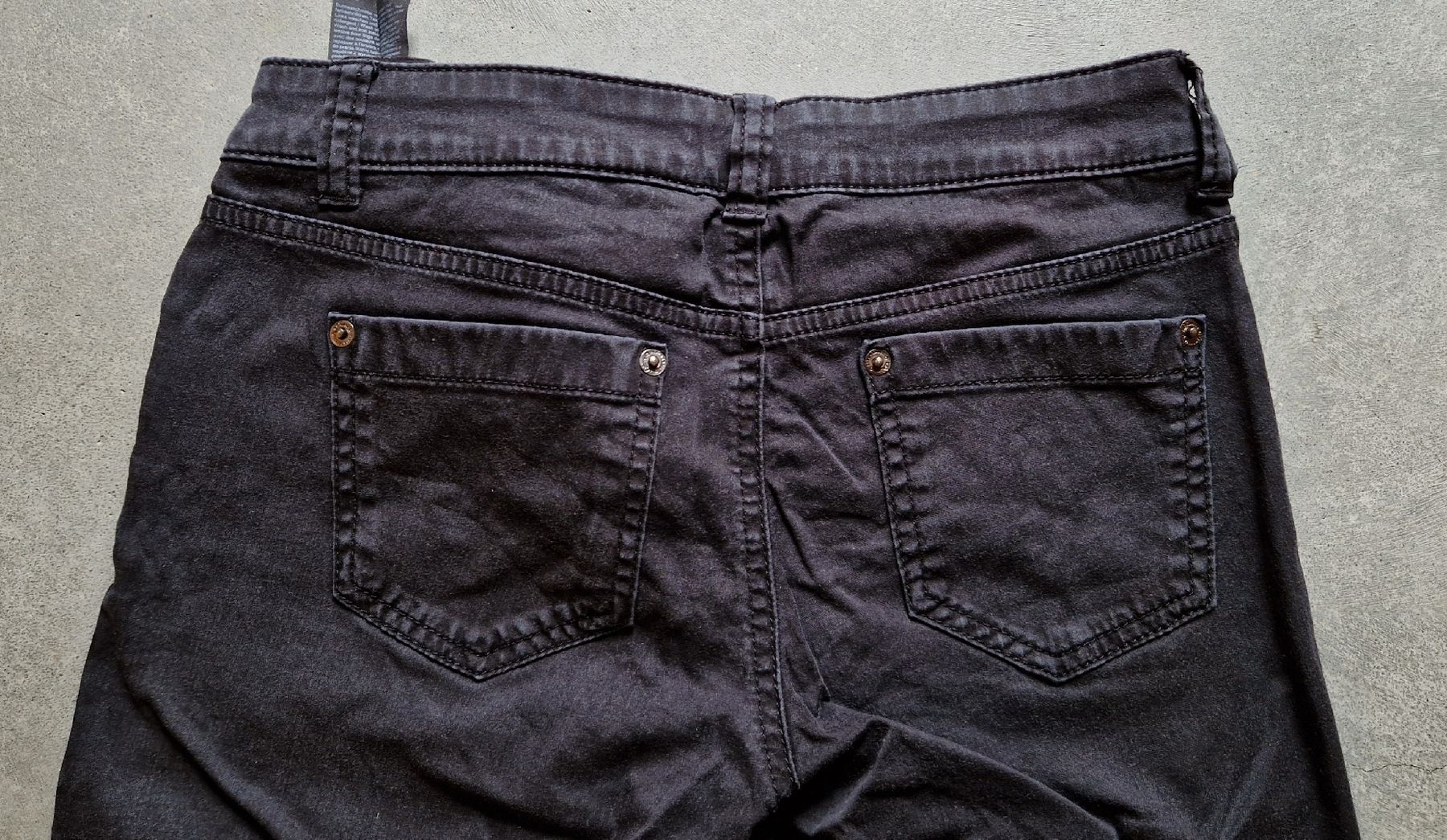 S.Oliver Hosen: Schicke S.Oliver Jeans, Schwarz, Grösse 34 – Gebraucht aus Gasel von sale65 3