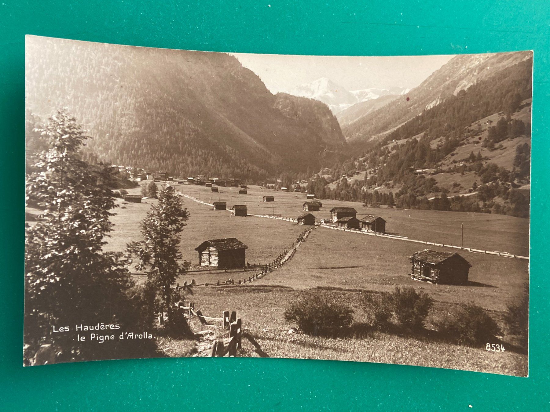 Cartoline postali: Les Haudères - Le Pigne d'Arolla – Usato da Steg VS venduto da danwer74