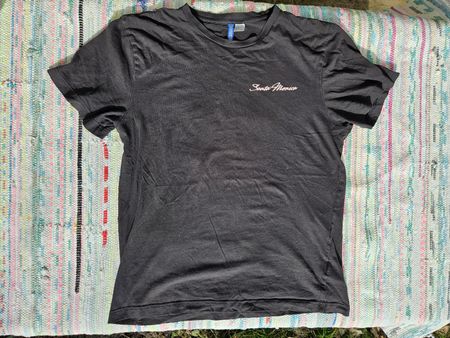 Schwarzes H&M T-Shirt mit Santa Monica Print, Grösse M