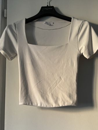 Top court blanc à col carré – Taille S/ M
