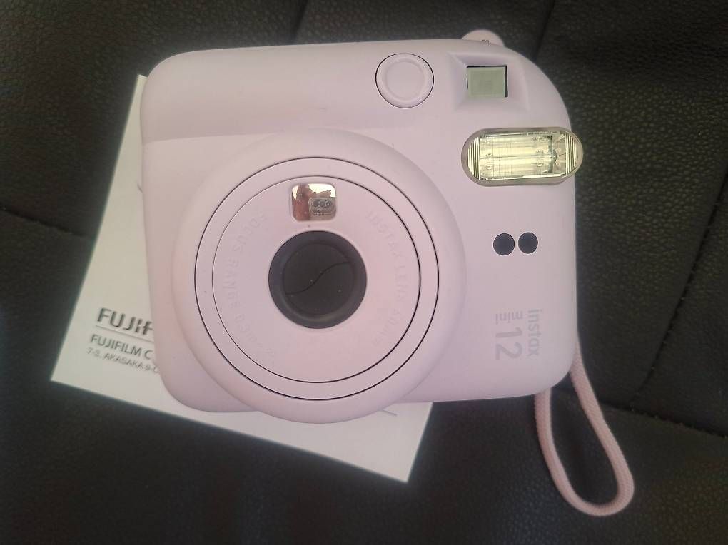 Fotocamera: instax mini 12 FUJIFILM – Usato da Waldstatt venduto da SimoneWehrlin