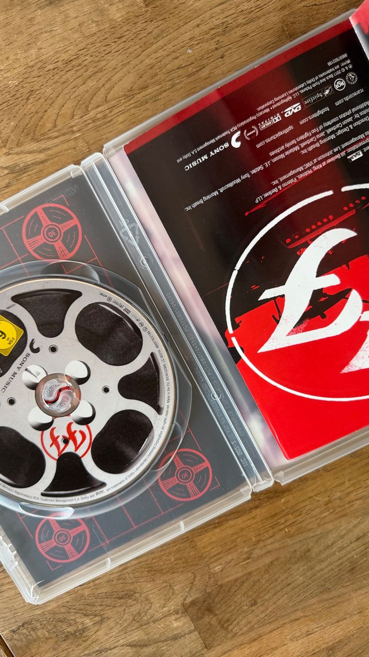 Tutti i DVDs: Foo Fighters Back and Forth Documentary DVD – Usato da Lugano venduto da bad_2t9b 1