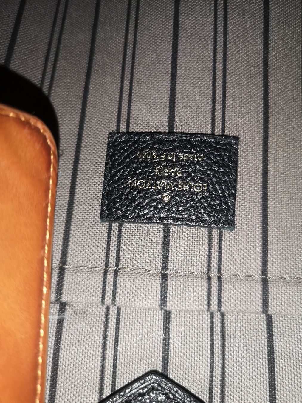 Louis Vuitton Borse da donna: Luis Vuitton Ledertasche schwarz Top Zustand – Usato da Dietikon venduto da pokerface5 6