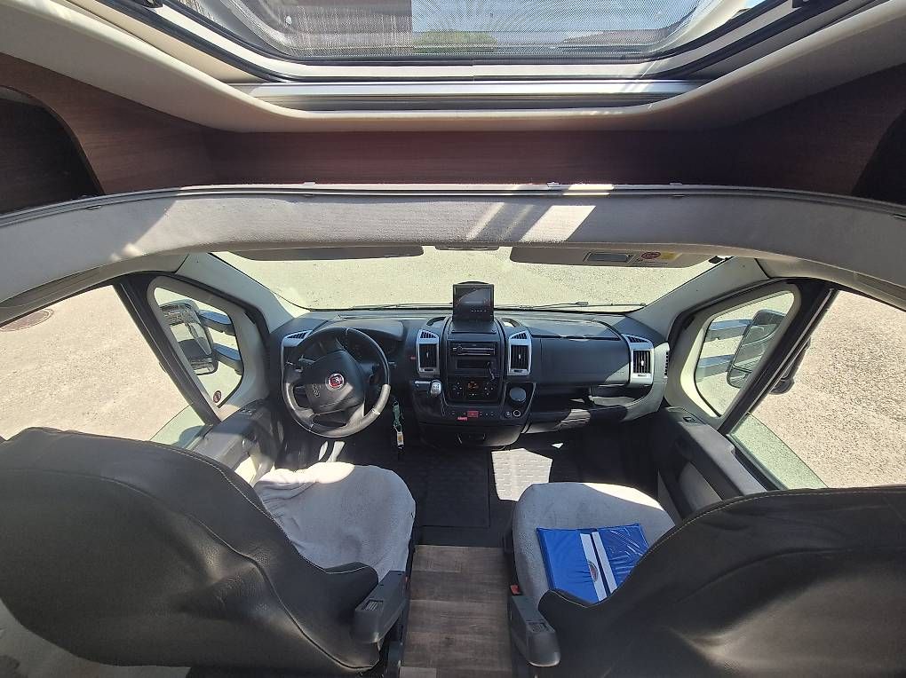 Veicoli da campeggio: Wohnmobil black selection MFK lithium  Vollaustattung – Usato da Schwadernau venduto da MS90s 9