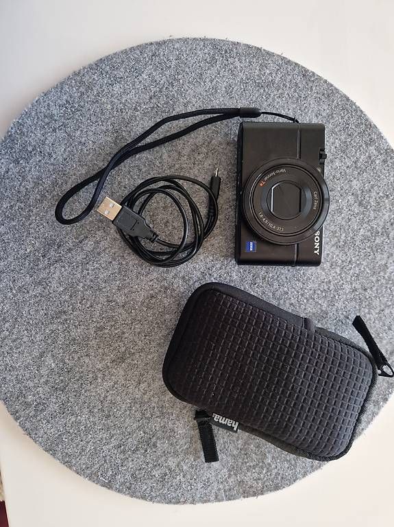 Fotocamera: Sony Kompaktkamera DSC-RX100 – Usato da Feuerthalen venduto da olg_hgs9 2