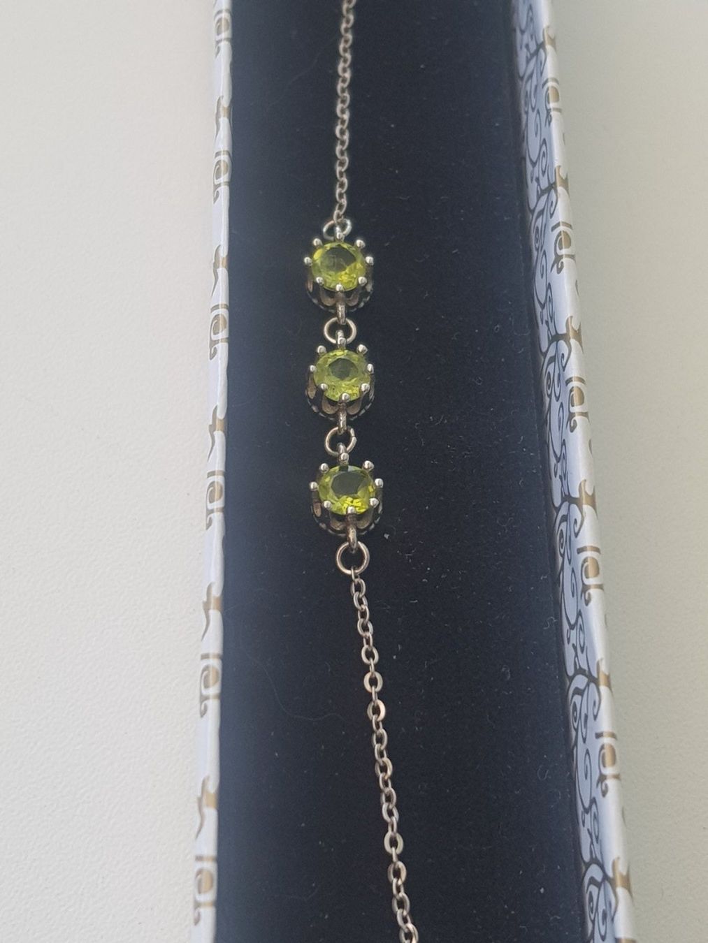 Armbänder & -reifen: Silber Armband mit Olivin, Peridot – Neu und originalverpackt aus Wolhusen von toni079