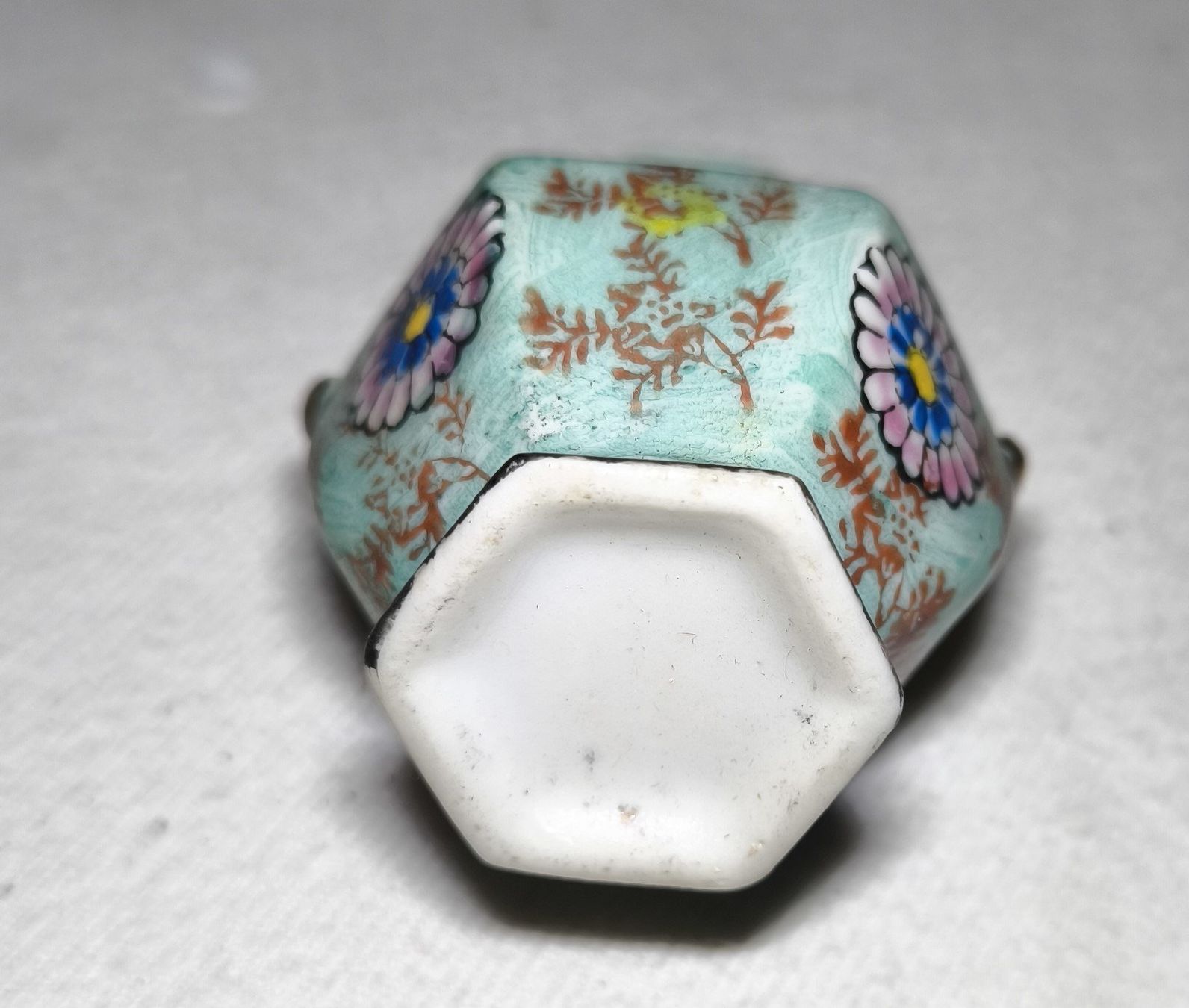 Toutes les décorations: Kl. Vase bemalt – D'occasion à Rorschacherberg par snOOpydOg11 5