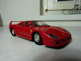 Modellauto Ferrari F40 1:25