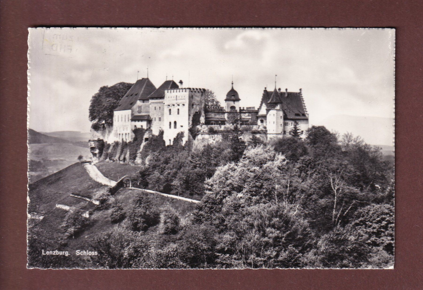 Cartoline postali: LENZBURG - Schloss - 1950 – Usato da Pully venduto da nicecards-shop