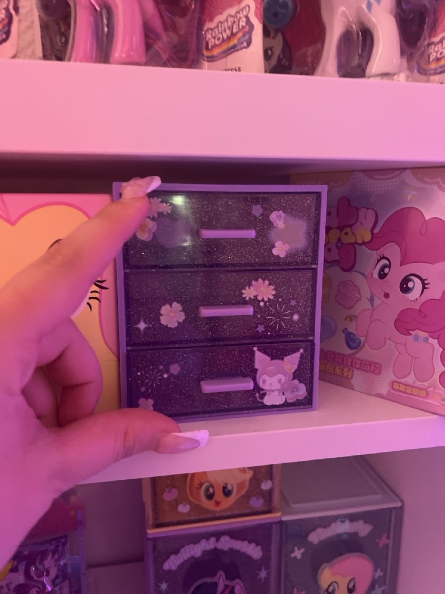 Sanrio Giocattoli: Kuromi mini Schubladen miniso – Usato da Zuchwil venduto da PonyPopArt