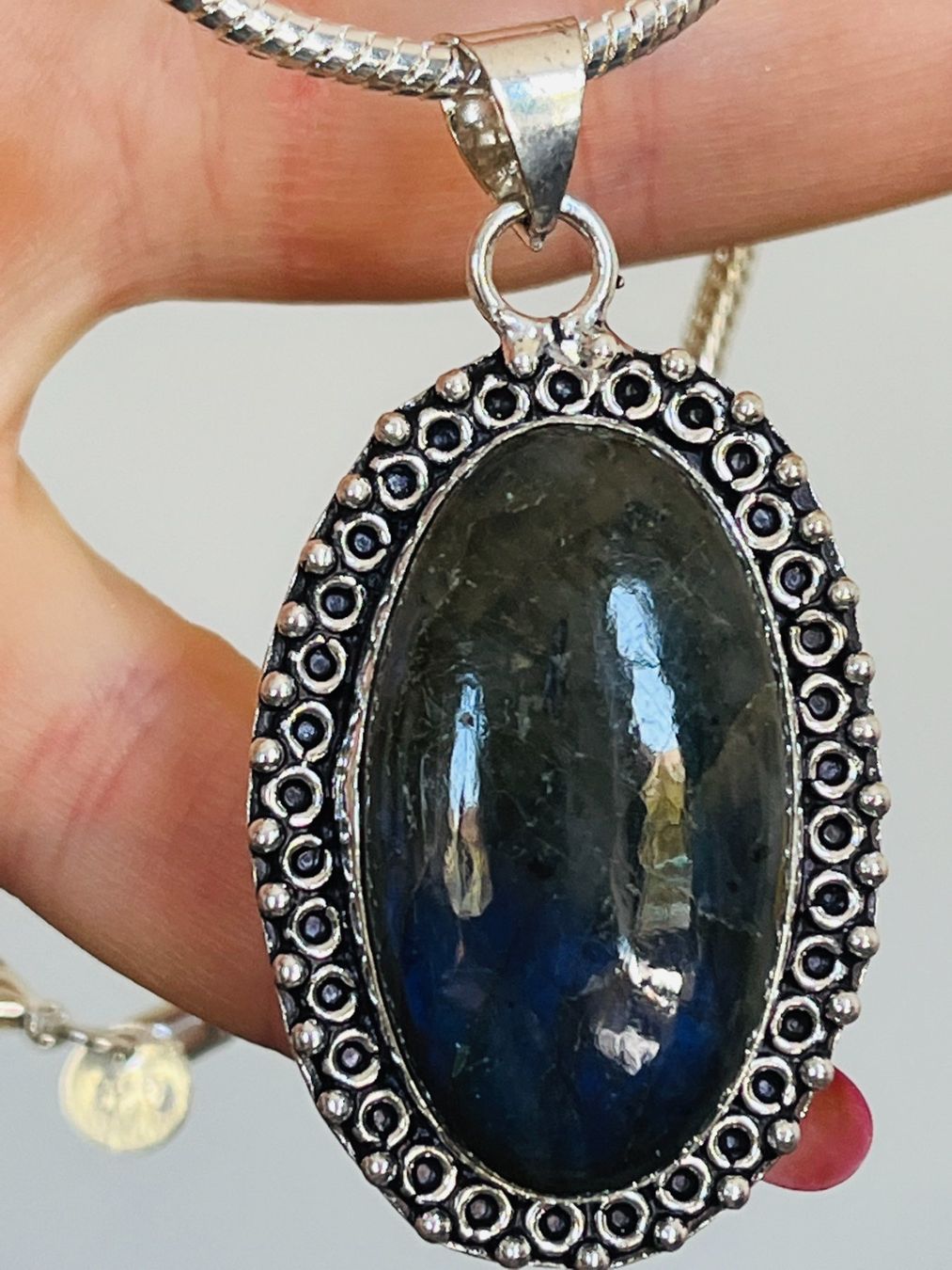 Catenine: LABRADORITE – Nuovo e nell'imballaggio originale da Genève venduto da AGBERG 4