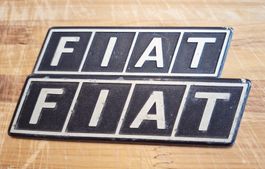 Fiat Oldtimer Embleme