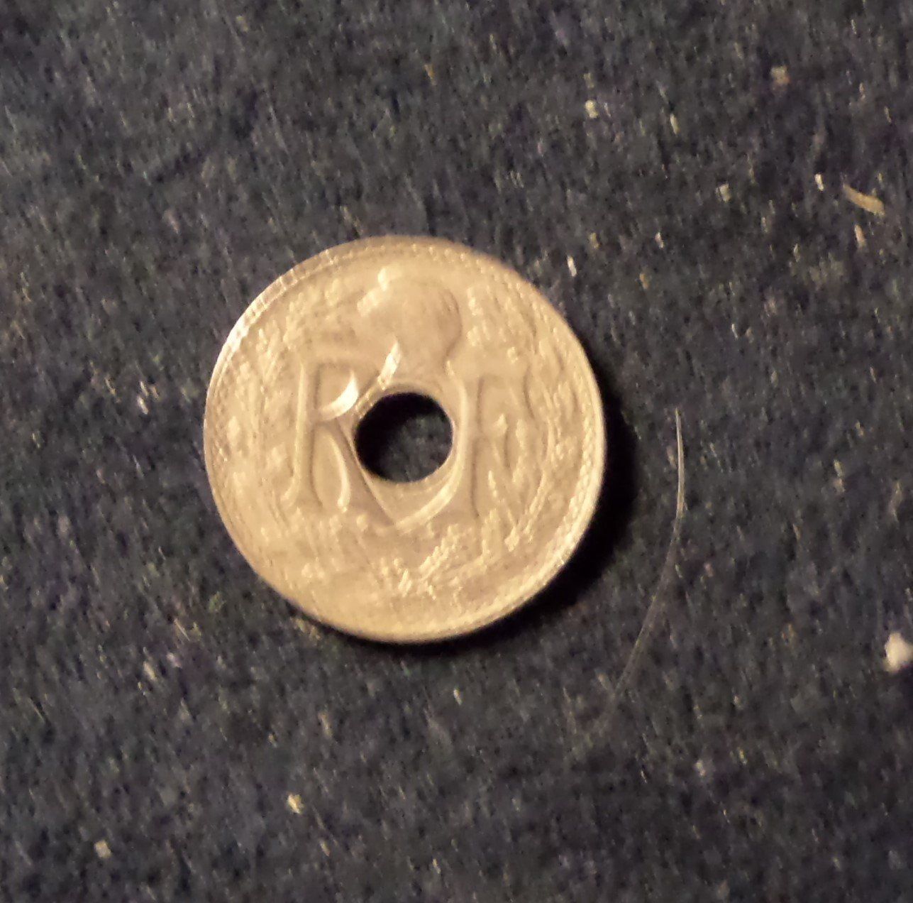 Alle Münzen: FRANCE 5 CENTIMES 1919 – Gebraucht aus Nyon von an54 1