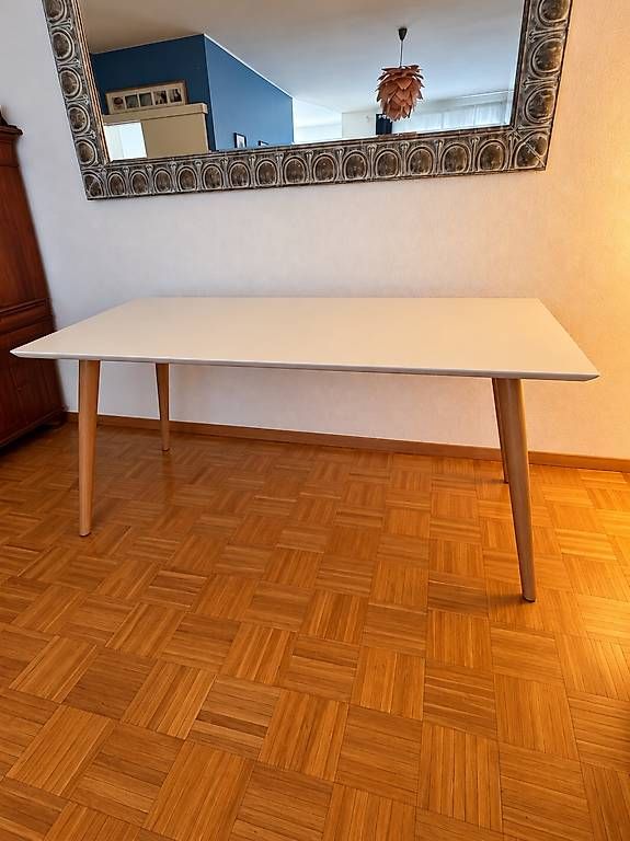 Tables: Table Arper blanche – D'occasion à Genève par per_7kcs